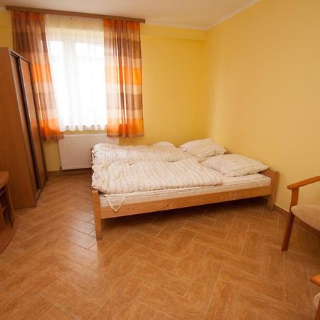 Dom Wczasowy Alka Dziwnów Exteriér fotografie
